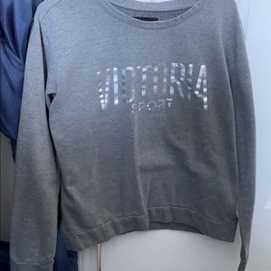 ✨Victoria’s Secret Sport Sweatshirt✨